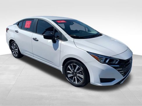Used 2024 Nissan Versa S w/ S Plus Package FWD image 8