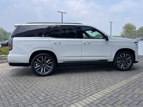 Used 2021 Cadillac Escalade Sport Platinum w/ Heavy-Duty Trailer Package image 6