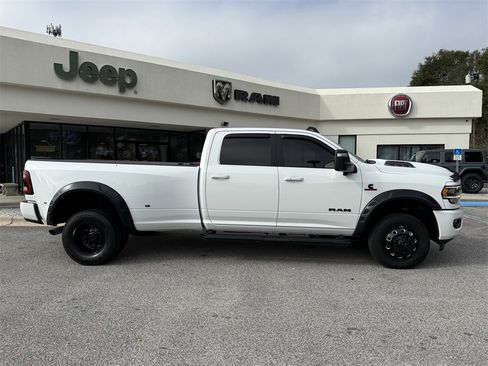 Used 2024 RAM 3500 Laramie w/ Night Edition image 4