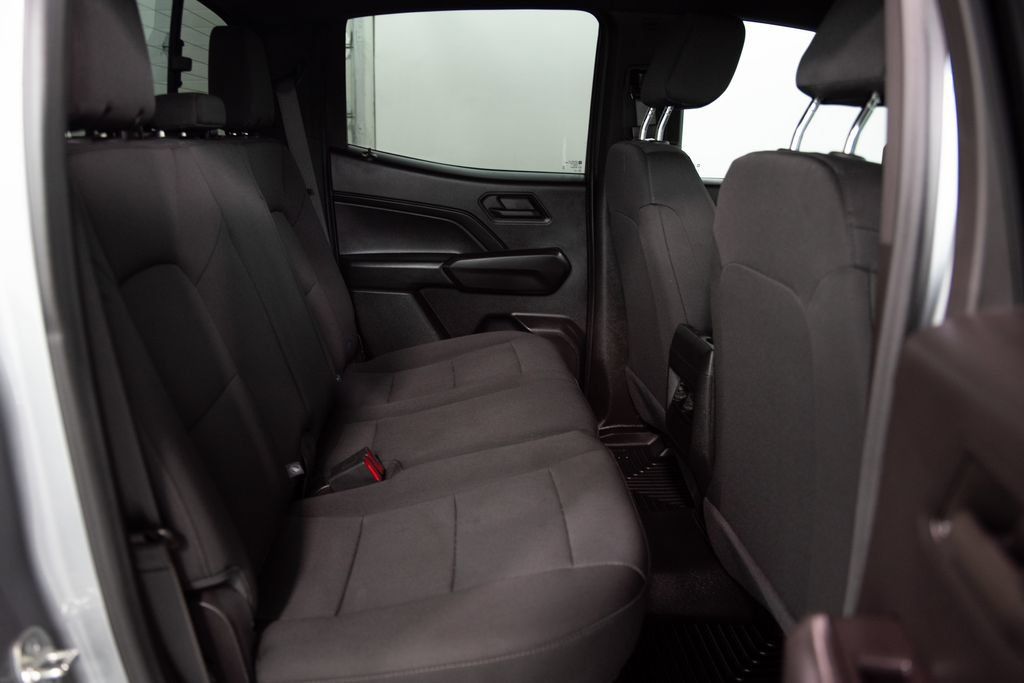 Used 2024 Chevrolet Colorado Trail Boss w/ Technology Package AWD/4WD image 17