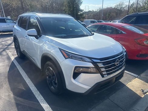 Certified 2025 Nissan Rogue SV w/ SV Premium Package image 1