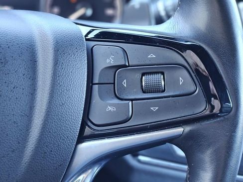 Used 2023 Buick Enclave Essence w/ Sport Touring Edition image 18