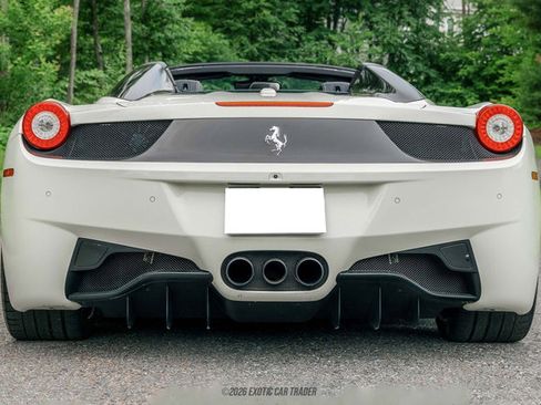 Used 2015 Ferrari 458 Spider RWD image 7