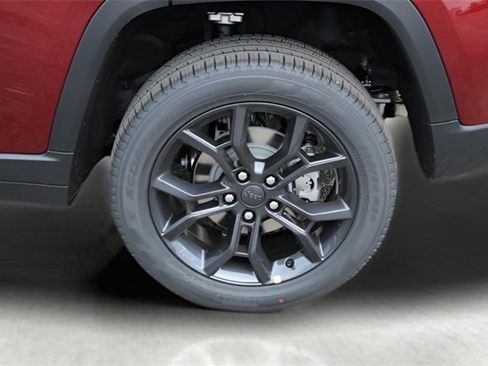 New 2025 Jeep Grand Cherokee Limited image 9