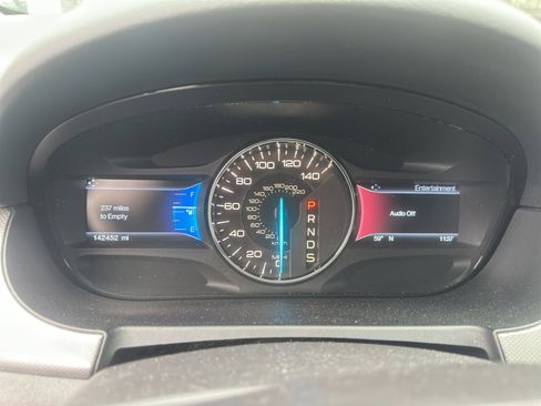 Used 2014 Ford Edge SEL w/ Equipment Group 205A image 4