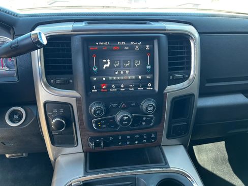 Used 2018 RAM 2500 Laramie AWD/4WD image 12