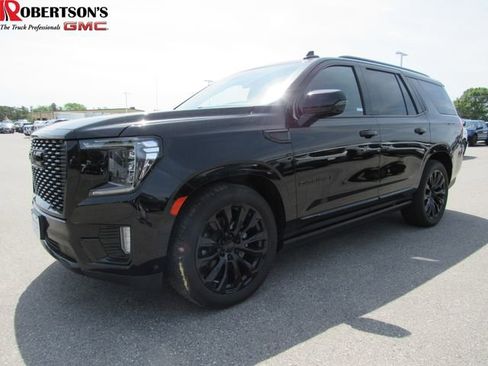 Used 2024 GMC Yukon Denali Ultimate AWD/4WD image 1