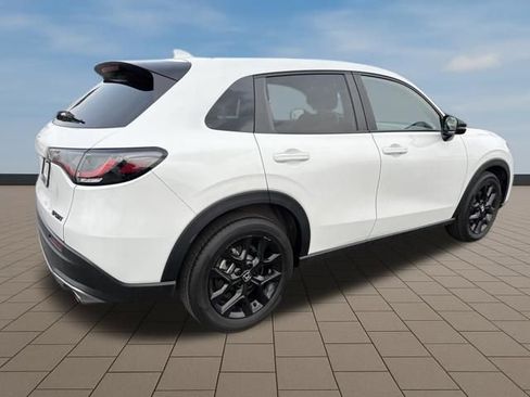 Used 2024 Honda HR-V Sport image 7