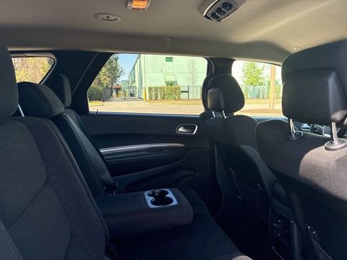 Used 2020 Dodge Durango SXT image 24