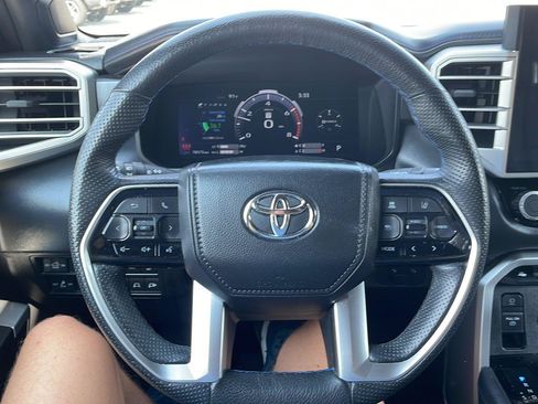 Used 2025 Toyota Tundra Platinum AWD/4WD image 10
