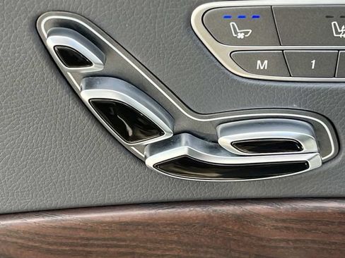 Used 2019 Mercedes-Benz S 560 4MATIC Sedan image 29