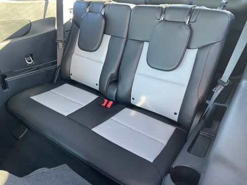 Used 2023 Ford Explorer XLT w/ Equipment Group 202A image 19