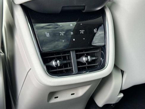 New 2025 Volvo EX90 Ultra w/ Protection Package Premier image 10