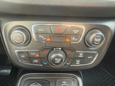Used 2021 Jeep Compass Trailhawk AWD/4WD image 25