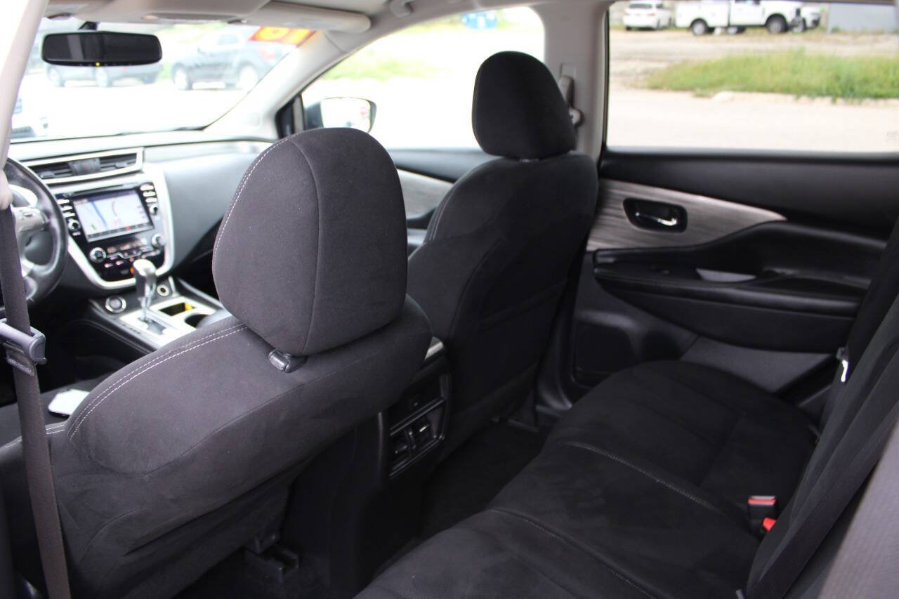 Used 2018 Nissan Murano SV w/ Premium Package AWD/4WD image 17