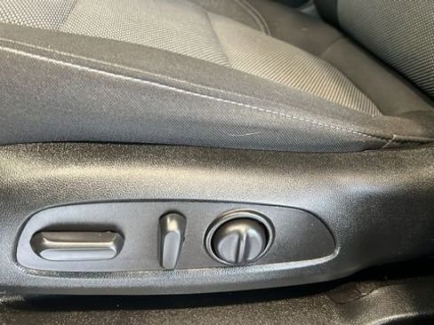 Used 2023 Chevrolet Traverse LT w/ LPO, Floor Liner Package image 34