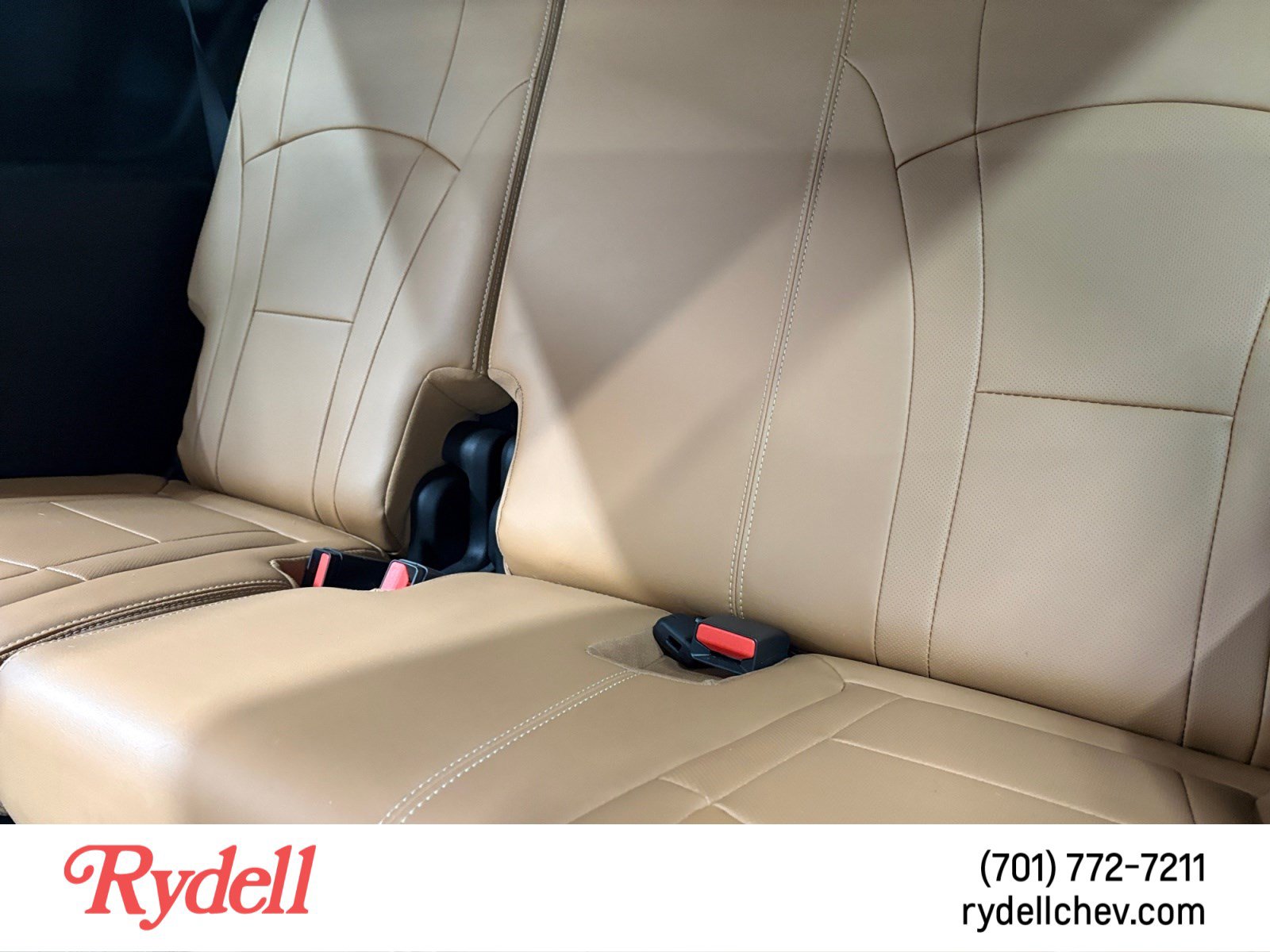 Used 2019 Buick Enclave Premium w/ Experience Buick Package AWD/4WD image 16