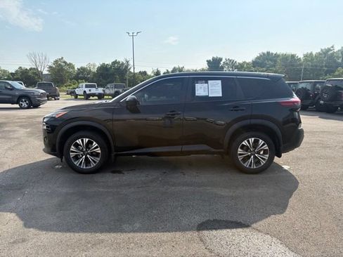 Used 2023 Nissan Rogue SV FWD image 4