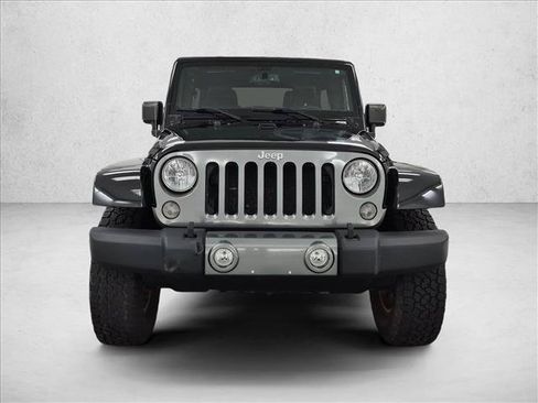 Used 2015 Jeep Wrangler Unlimited Sport AWD/4WD image 2
