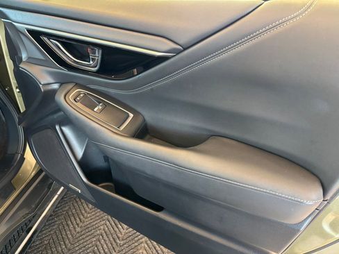 Used 2022 Subaru Outback Limited image 24