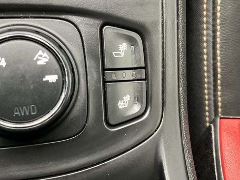 Used 2020 GMC Terrain SLT w/ Preferred Package image 22