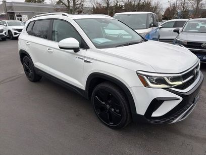 Certified 2022 Volkswagen Taos SEL