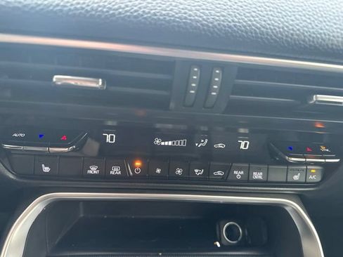 Certified 2024 MAZDA CX-90 3.3 Turbo w/ Preferred Plus AWD/4WD image 24