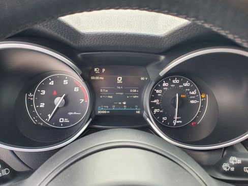 Used 2022 Alfa Romeo Stelvio Sprint image 33