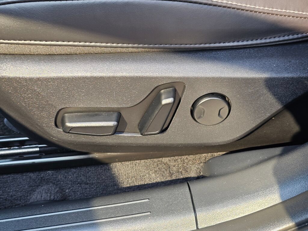 Certified 2024 Kia EV6 Wind AWD/4WD image 32