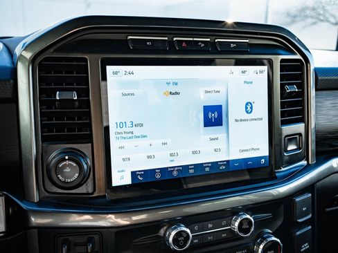 Used 2023 Ford F150 XLT w/ Equipment Group 302A High image 31