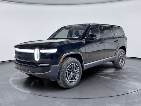 Used 2025 Rivian R1S Adventure AWD/4WD image 1