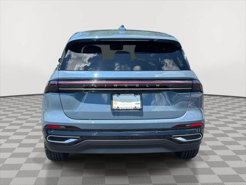 Used 2026 Lincoln Nautilus Premier w/ Equipment Group 102A AWD/4WD image 4