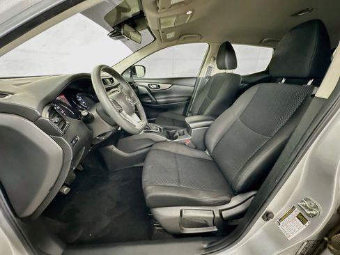 Used 2020 Nissan Rogue Sport S FWD image 13