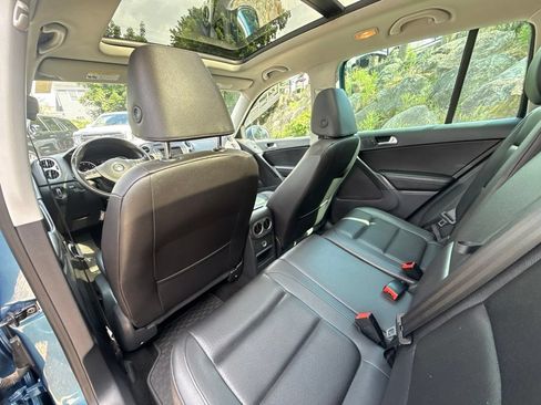 Used 2017 Volkswagen Tiguan Wolfsburg Edition AWD/4WD image 21