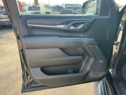 Used 2021 GMC Yukon Denali w/ LPO, Illumination Package image 10