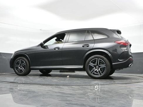 Used 2025 Mercedes-Benz GLC 300 4MATIC image 51