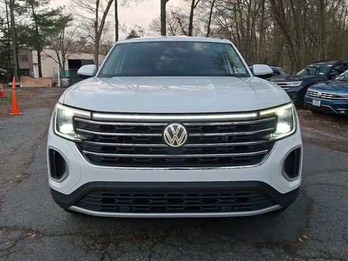 Certified 2024 Volkswagen Atlas SE AWD/4WD image 3