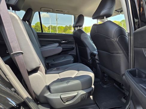 Certified 2024 Toyota Grand Highlander XLE image 17