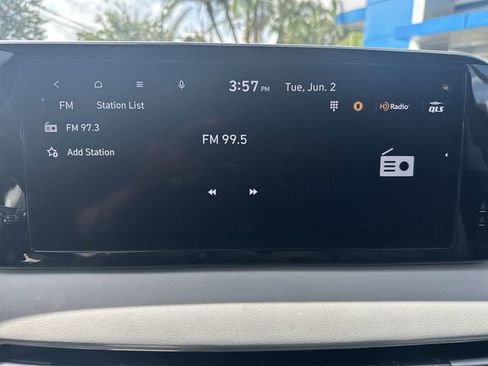 Used 2024 Hyundai Palisade SEL FWD image 25