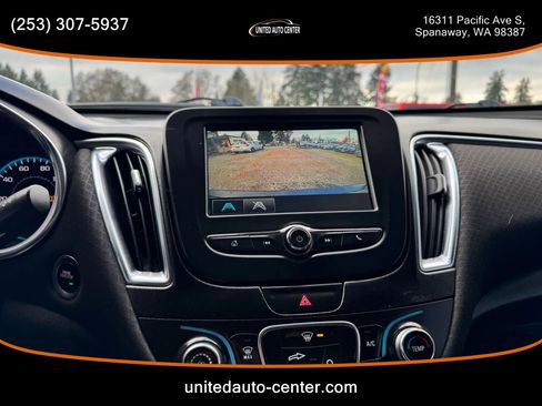 Used 2016 Chevrolet Malibu LT image 16