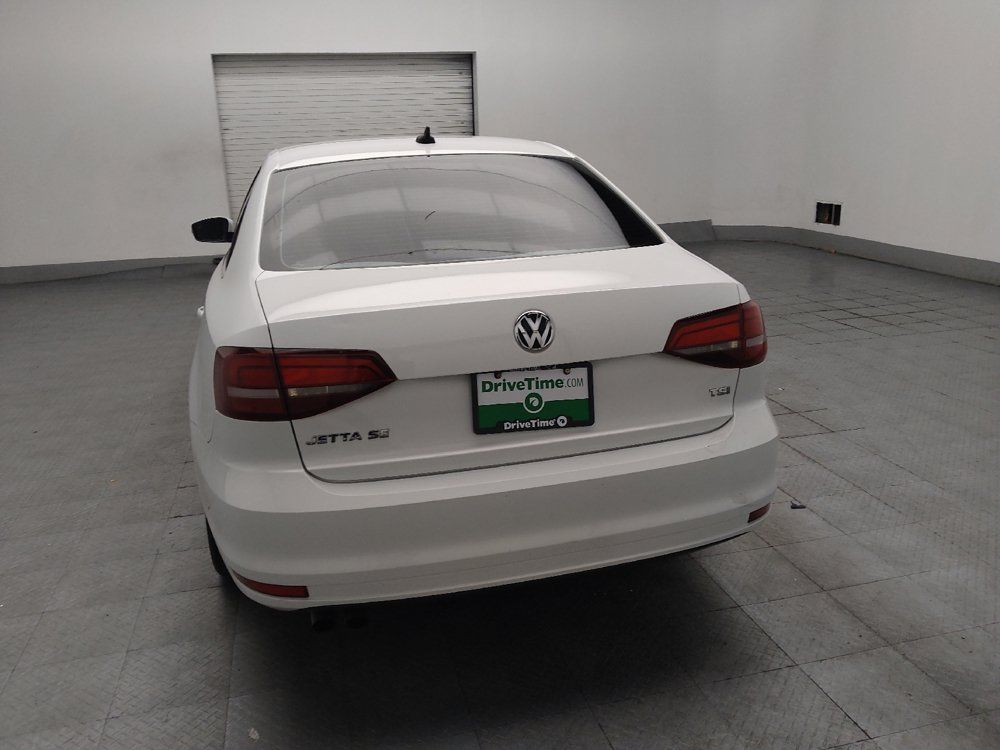 Used 2017 Volkswagen Jetta SE FWD image 6