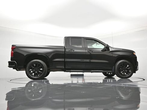 Certified 2021 Chevrolet Silverado 1500 Custom RWD image 39