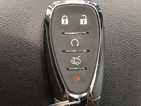 Used 2020 Chevrolet Malibu LT image 32