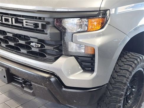 Used 2025 Chevrolet Silverado 1500 W/T w/ WT Value Package AWD/4WD image 8