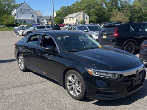 Used 2018 Honda Accord LX image 4