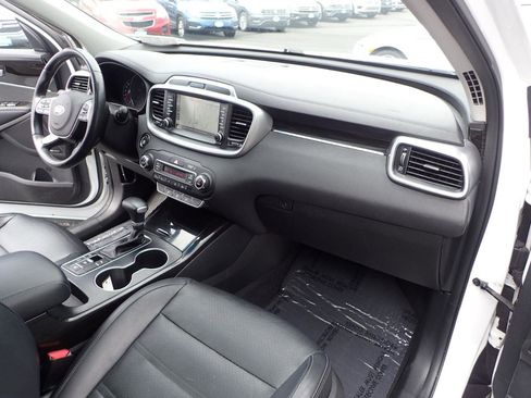 Used 2019 Kia Sorento EX w/ EX Touring Package AWD/4WD image 14