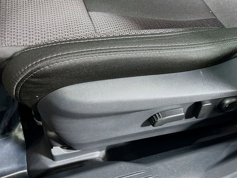 Used 2025 Subaru Outback Premium image 17