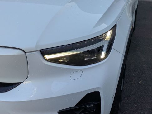 Certified 2023 Volvo C40 P8 Recharge Ultimate w/ Protection Package Premier image 10