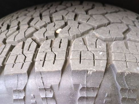 Used 2025 Chevrolet Silverado 1500 RST w/ Convenience Package II AWD/4WD image 11