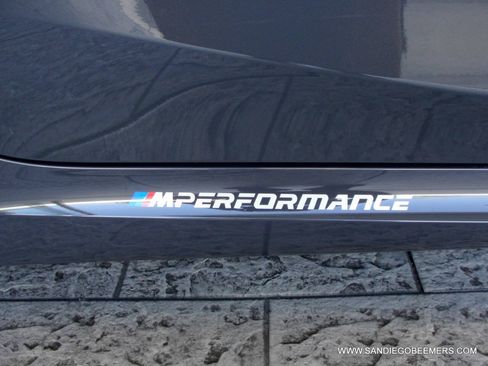 Used 2023 BMW 330i Sedan w/ M Sport Package RWD image 7
